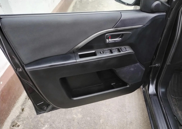 Mazda 5 cena 16950 przebieg: 177264, rok produkcji 2014 z Trzcianka małe 92